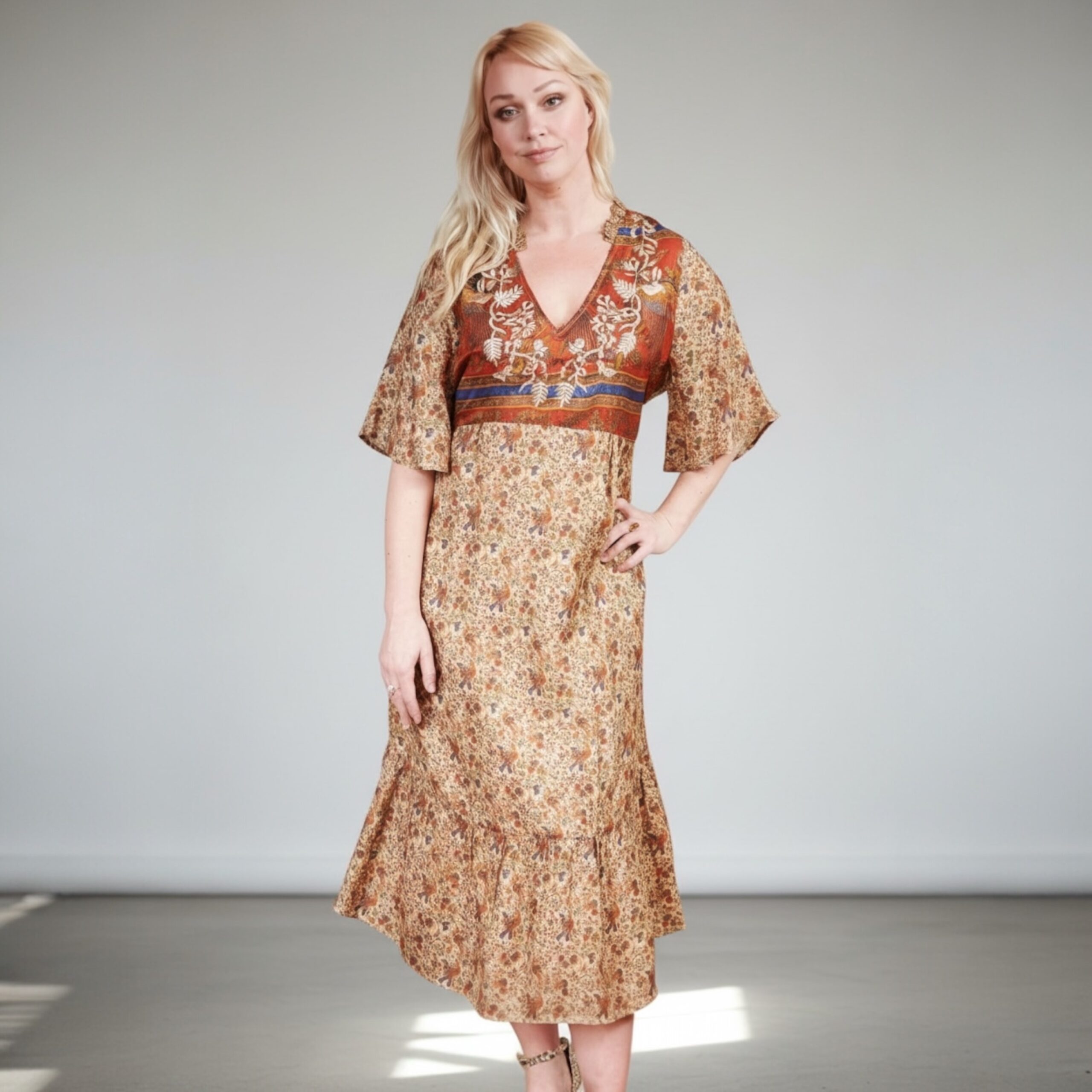 Zaria Silk Print Embroidered Dress 11 Size M/L