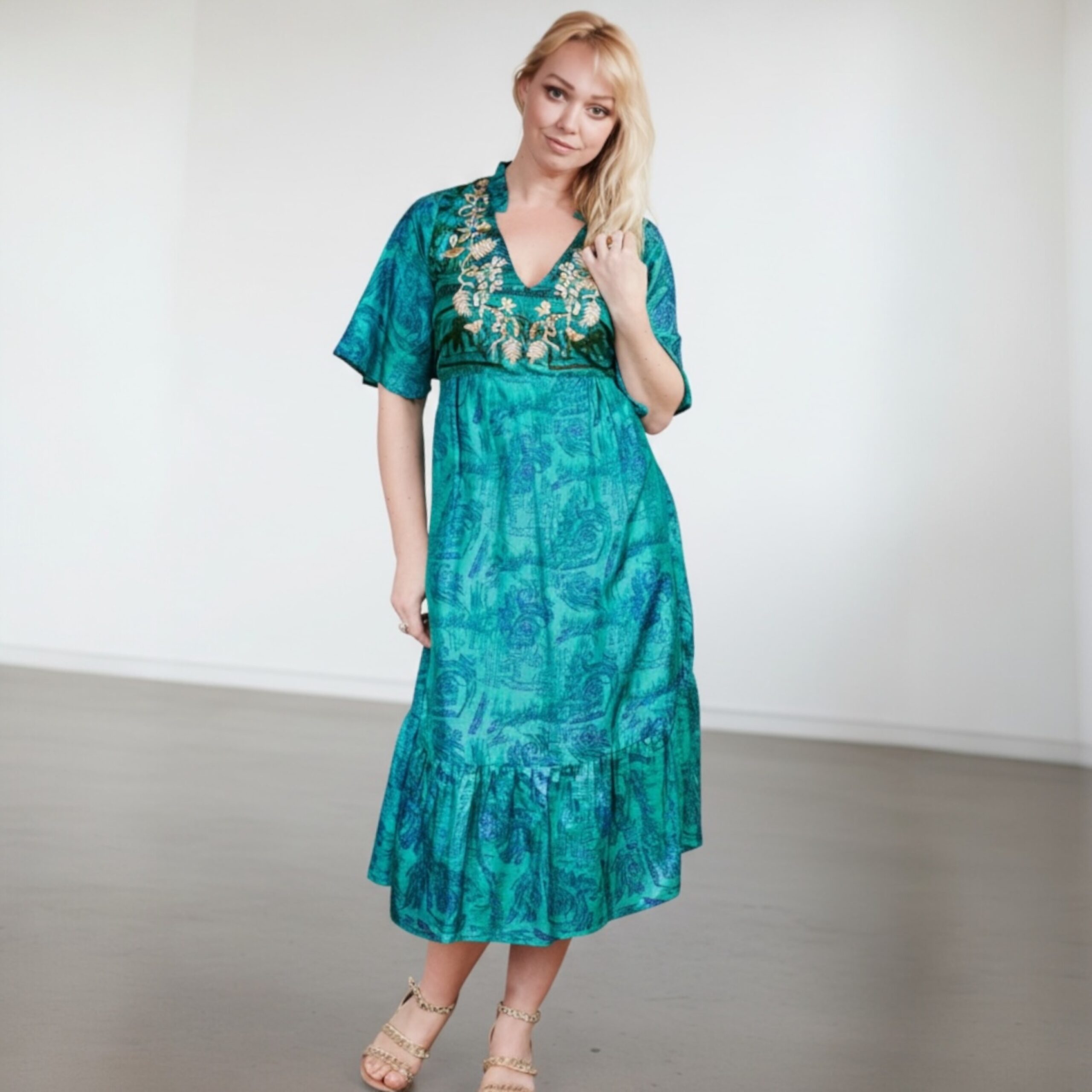 Zaria Silk Print Embroidered Dress 13 Size S/M